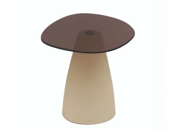 Trendiger beiger Beistelltisch mit Glas. Dieser Tisch wird mit einer organischen, runden Glasplatte und einem beigen, bordeauxfarbenen oder braunen Sockel geliefert.