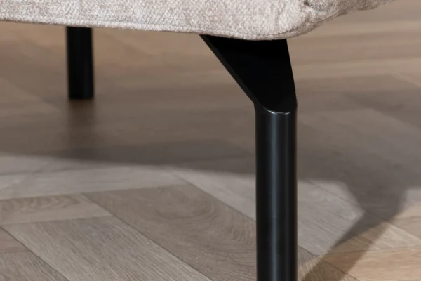 Duurzame, comfortabele en moderne poef in gerecycled polyester met metalen zwart onderstel. Design hocker in gemêleerde stof - TEAK2.