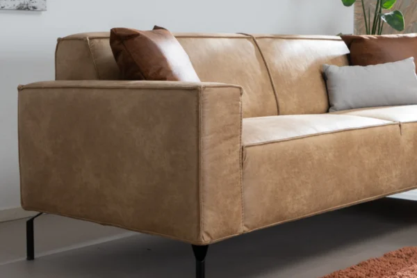Duurzame, comfortabele en moderne bank in ECO-leder met metalen zwart onderstel. Luxe leren bank 3-zits, lederen sofa - TEAK2.