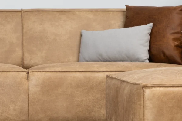 Duurzame, comfortabele en moderne bank in ECO-leder met metalen zwart onderstel. Luxe leren bank 3-zits, lederen sofa - TEAK2.