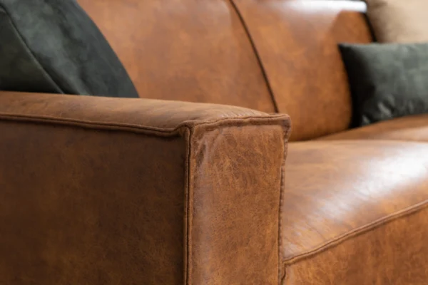 Duurzame, comfortabele en moderne bank in ECO-leder met metalen zwart onderstel. Luxe leren bank 3-zits, lederen sofa - TEAK2.