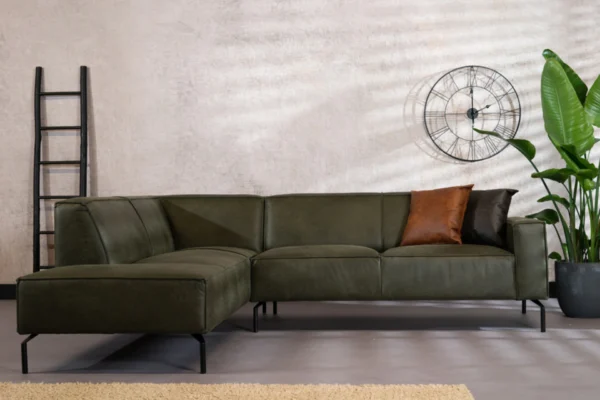 Duurzame, comfortabele en moderne hoekbank in ECO-leder met metalen zwart onderstel. Luxe leren bank 3-zits, lederen sofa - TEAK2.