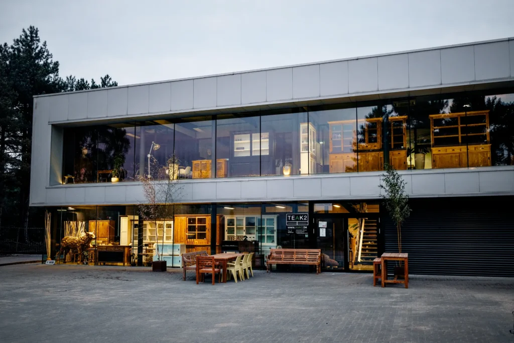 Furniture store offering stylish, trendy furniture for every budget. Be inspired by the latest home trends. Online store + showroom in Belgium, Pelt.