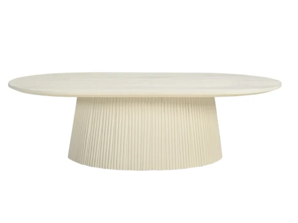 Table basse beige au look chic et élégant. Cette table tendance est dotée d'un plateau arrondi, d'un design branché et d'un élégant pied fuselé.