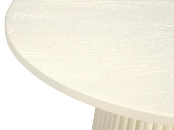 Beige bijzettafel met chique, stijlvolle uitstraling. Deze trendy tafel is uitgevoerd met een rond blad, trendy design en  stijlvolle conische poot
