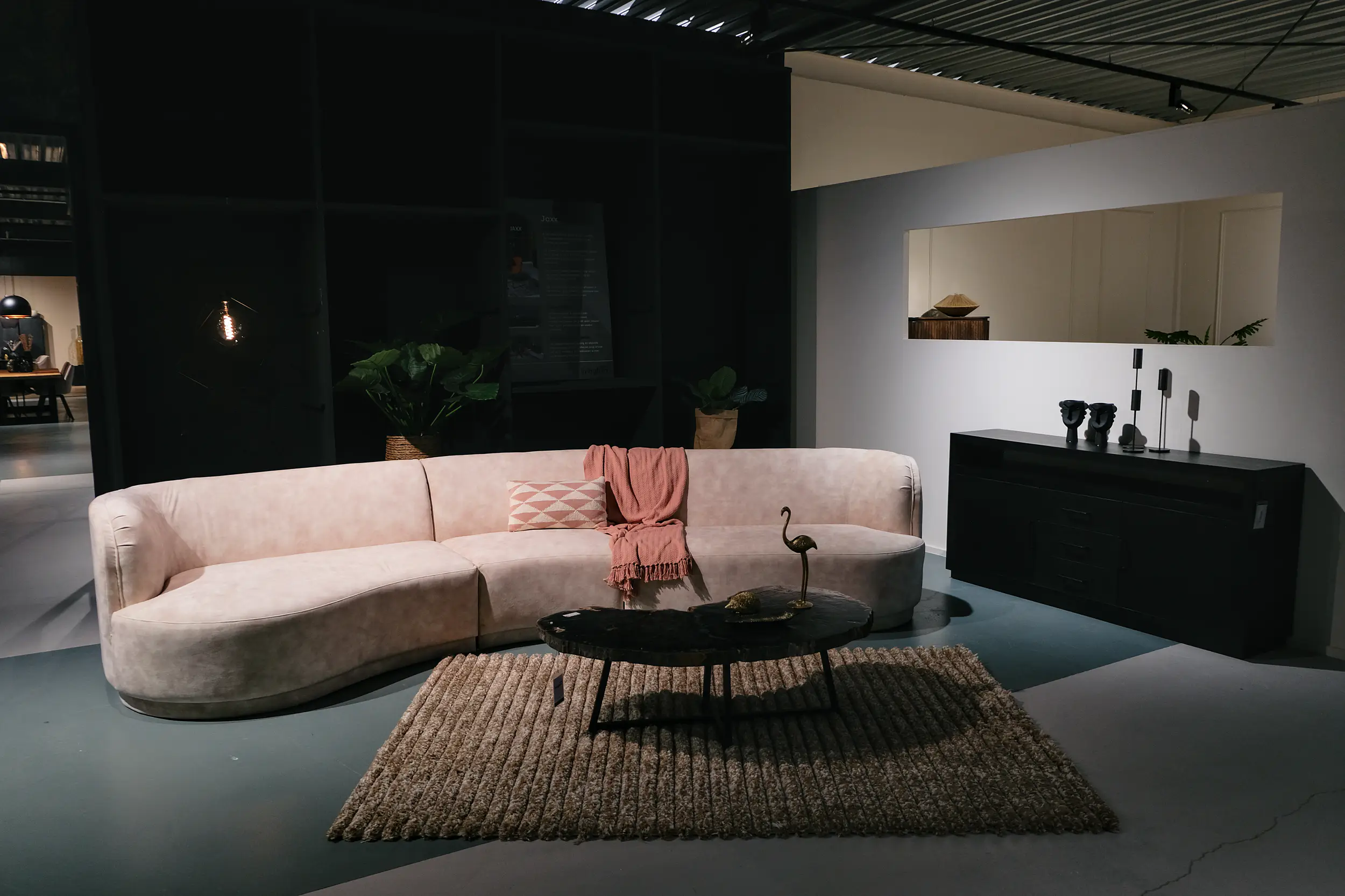 Furniture - furniture shop 2FURN: trendy furniture at the best value for money