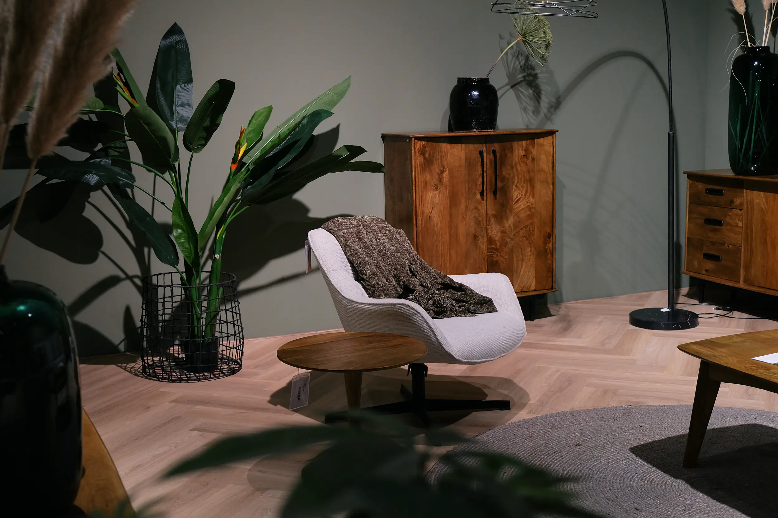 Furniture - furniture shop 2FURN: trendy furniture at the best value for money