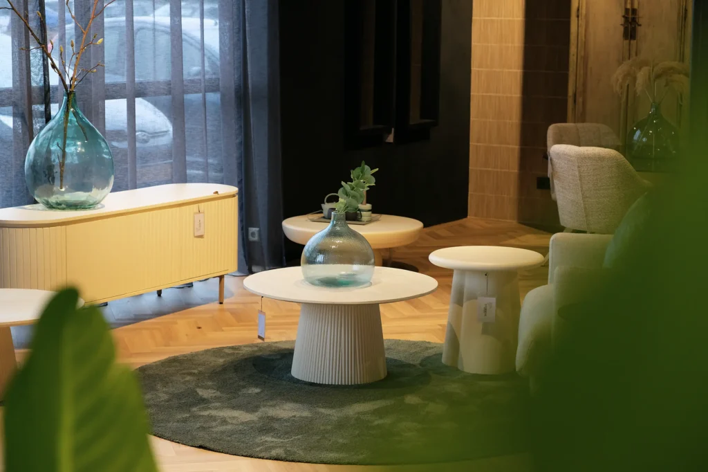 Furniture - furniture shop 2FURN: trendy furniture at the best value for money